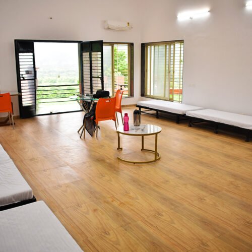Package 2 – 6 Room Stay